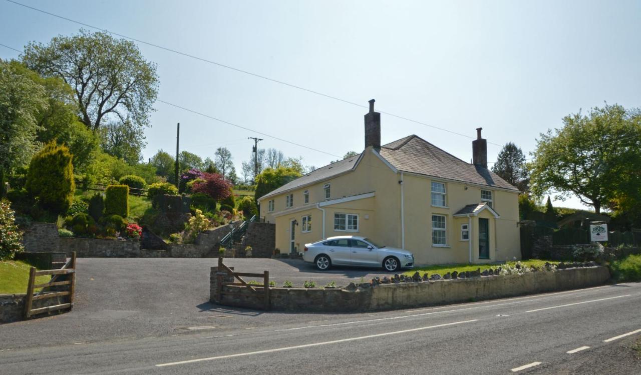 카마던 Bryn Hebog B&B 외부 사진